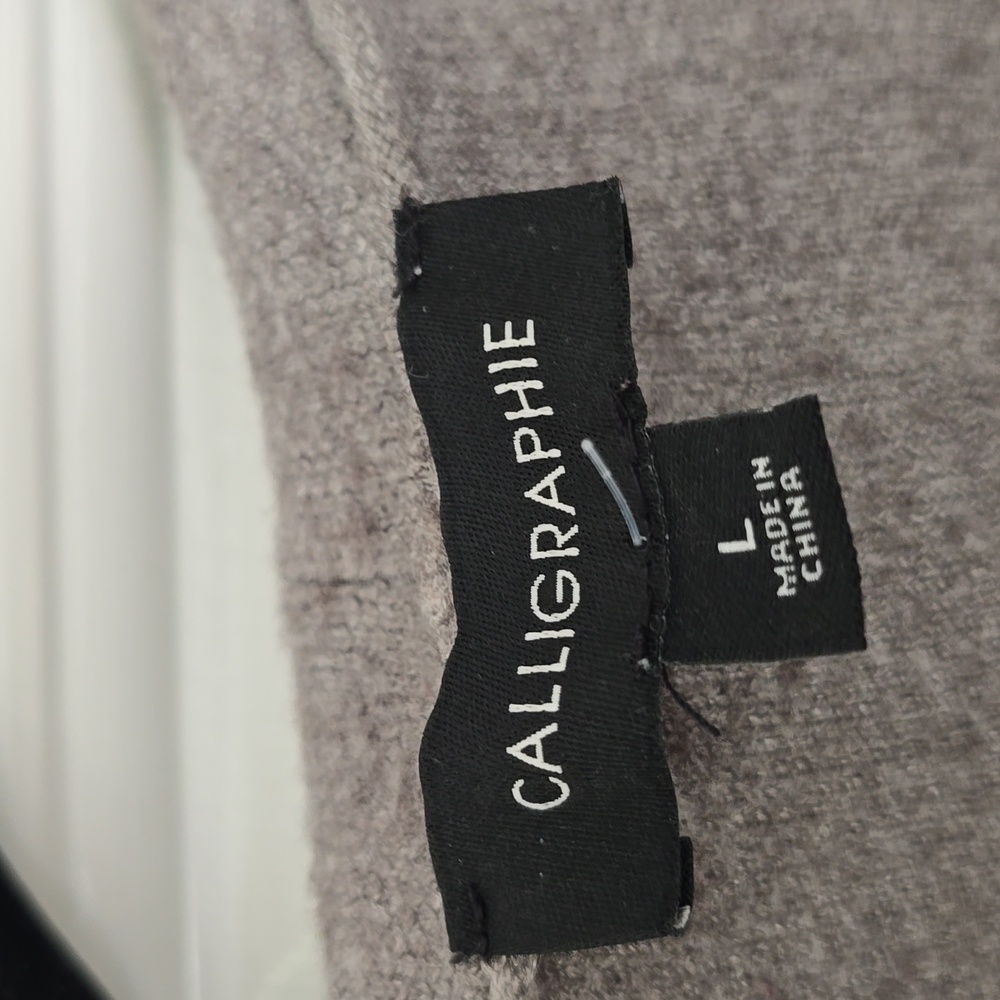 Callugraphie Gray  Women's Sweater Sz Lg - Picture 3 of 5